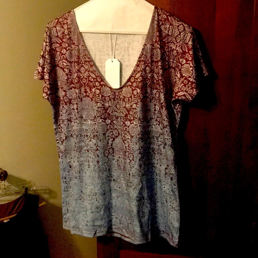 Grey and maroon flowered short-sleeve shirt size S